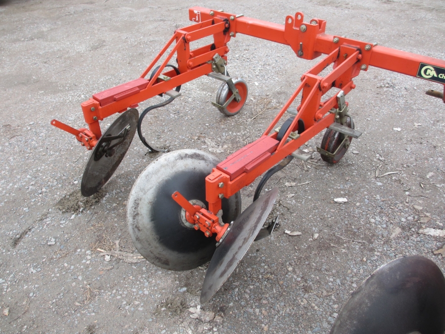 3815 Checchi & Magli disc ridger 4 row