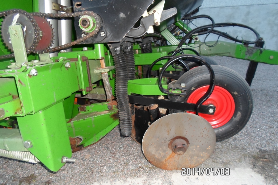 3824 Juko Ekengards potato planter 4720 4 row