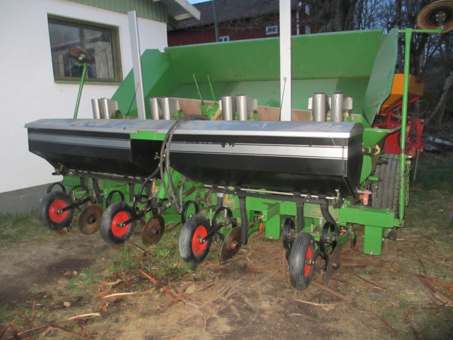 3824 Juko Ekengards potato planter 4720 4 row