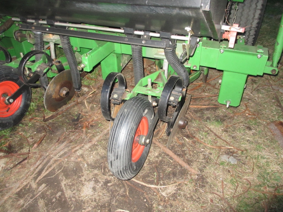3824 Juko Ekengards potato planter 4720 4 row