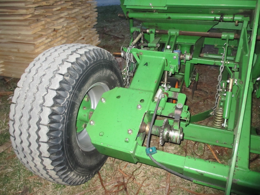 3824 Juko Ekengards potato planter 4720 4 row