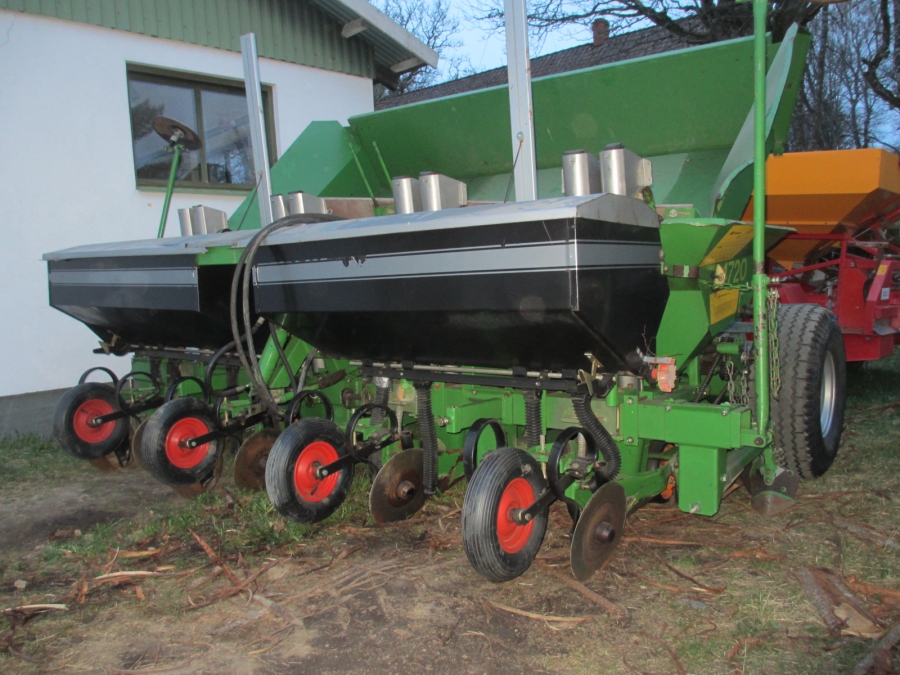 3824 Juko Ekengards potato planter 4720 4 row