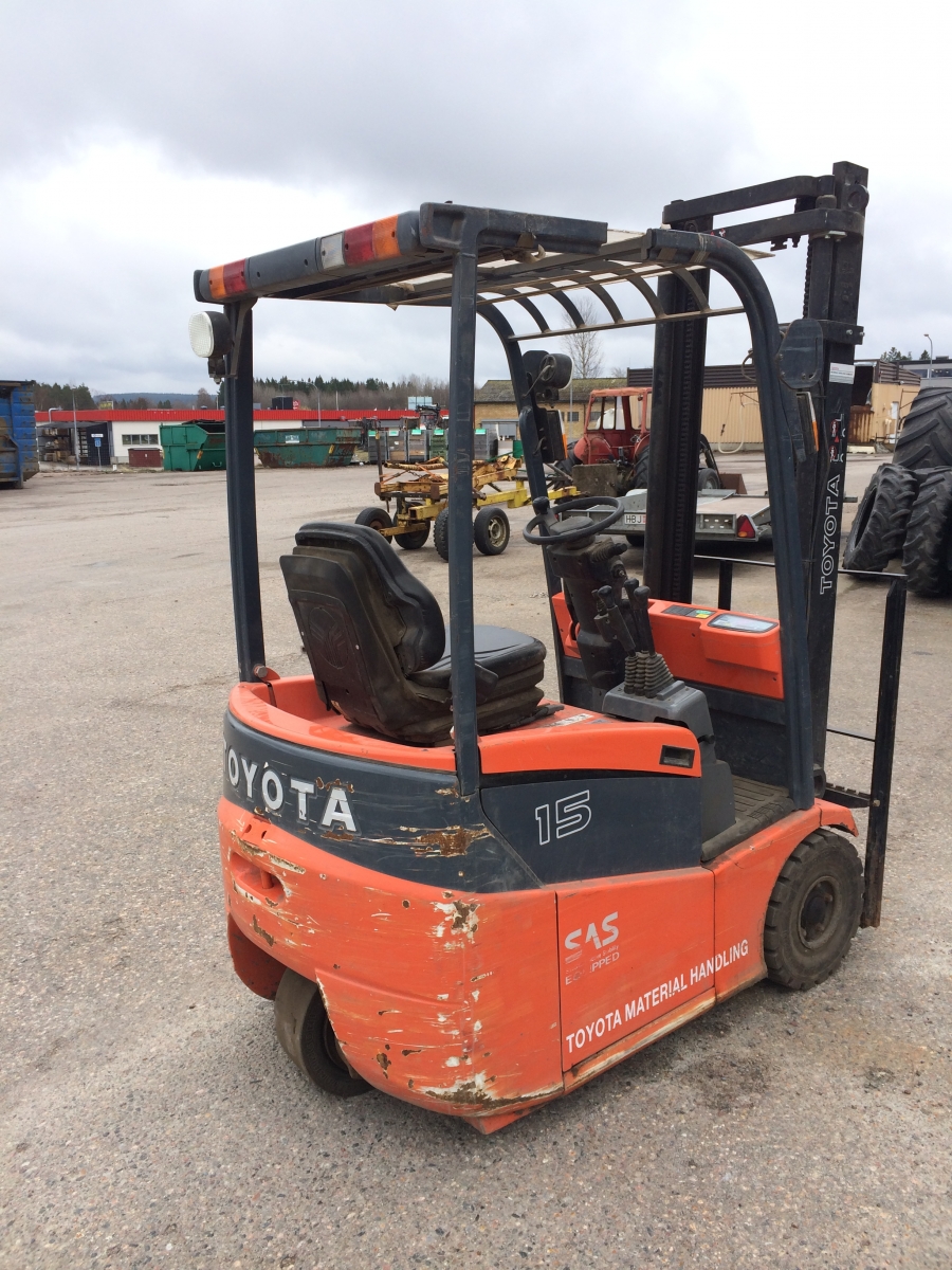 3846 Toyota forklift 1.5 ton year 2008 only 1930 hours