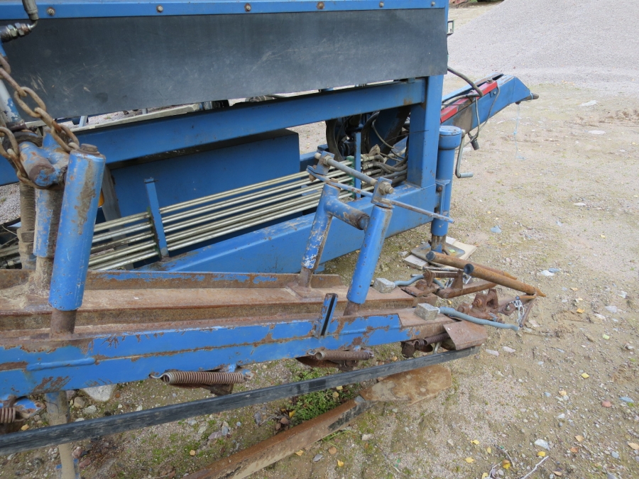 3895 Asa-Lift carrot harvester 1 row with bunker T-120B