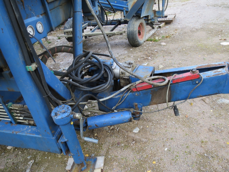 3895 Asa-Lift carrot harvester 1 row with bunker T-120B