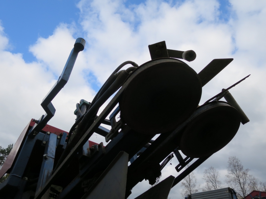 3895 Asa-Lift carrot harvester 1 row with bunker T-120B
