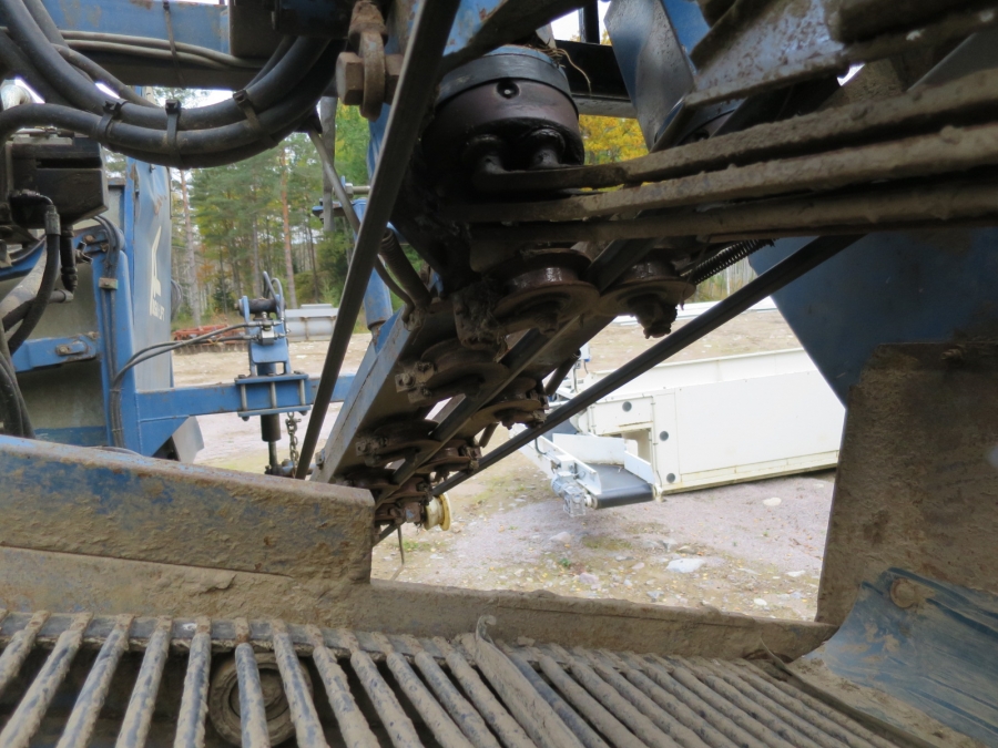 3895 Asa-Lift carrot harvester 1 row with bunker T-120B