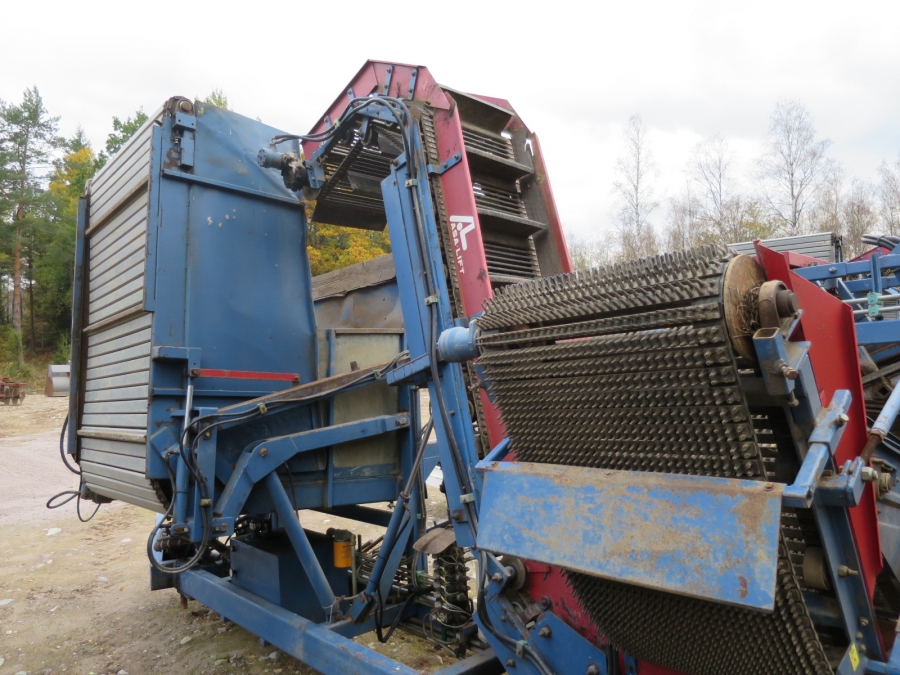 3895 Asa-Lift carrot harvester 1 row with bunker T-120B