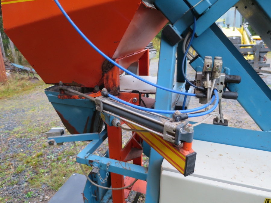 3900 EMVE automatic weigher with double belts