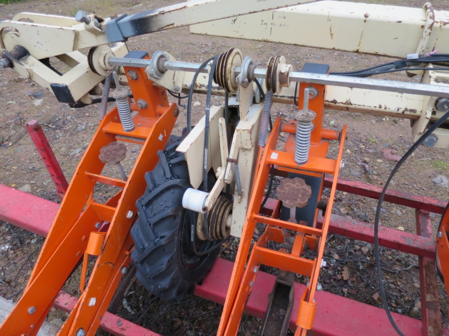 3902 Stanhay precision seeder 9 rows 
