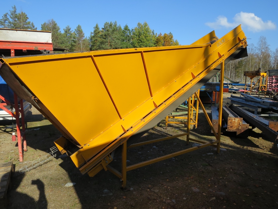 3905 SKALS feeding hopper