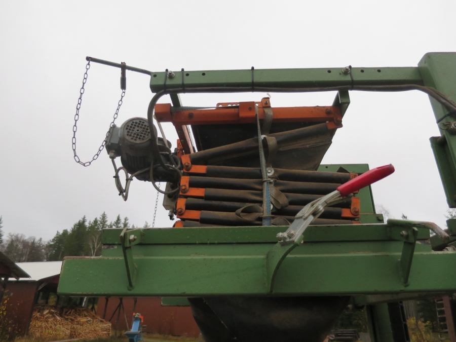 3911 Schouten big bag filler with separate conveyor
