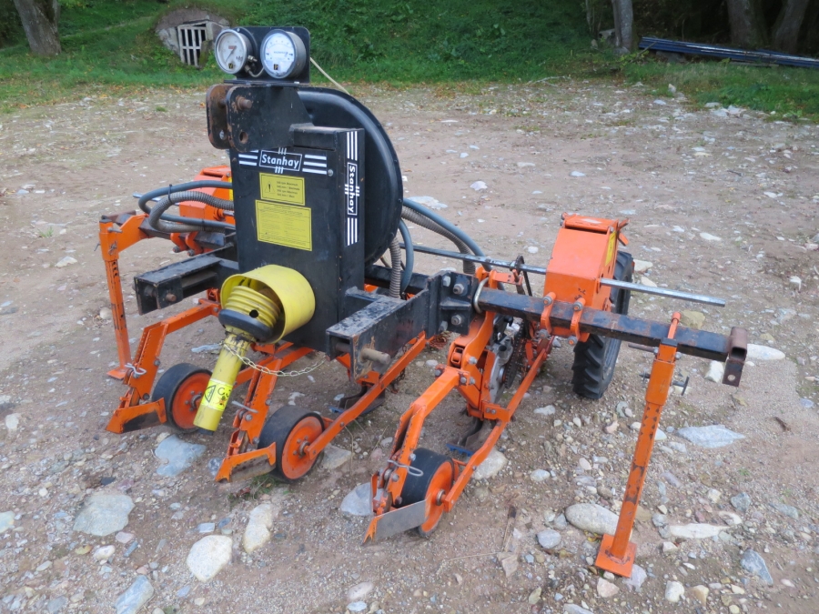 3913 Stanhay seeding machine 3 row pneumatic