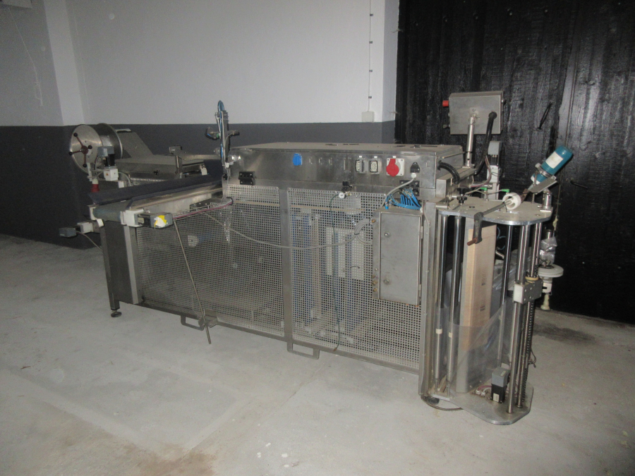 3959 Gillenkirch 7000 E-A packaging machine horizontal