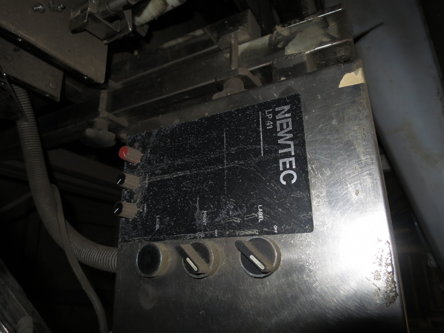4001 Newtec VB40CC plastic bagger
