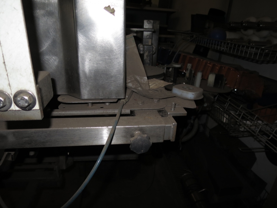 4001 Newtec VB40CC plastic bagger