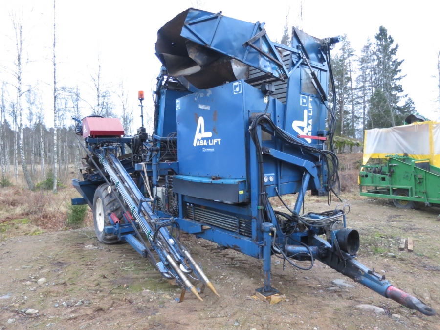 4016 Asa-Lift carrot harvester T-120B 1 row with bunker