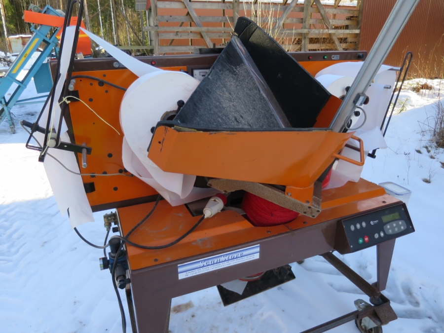 4023  EMPAC Girplus Gircod net clipping machine
