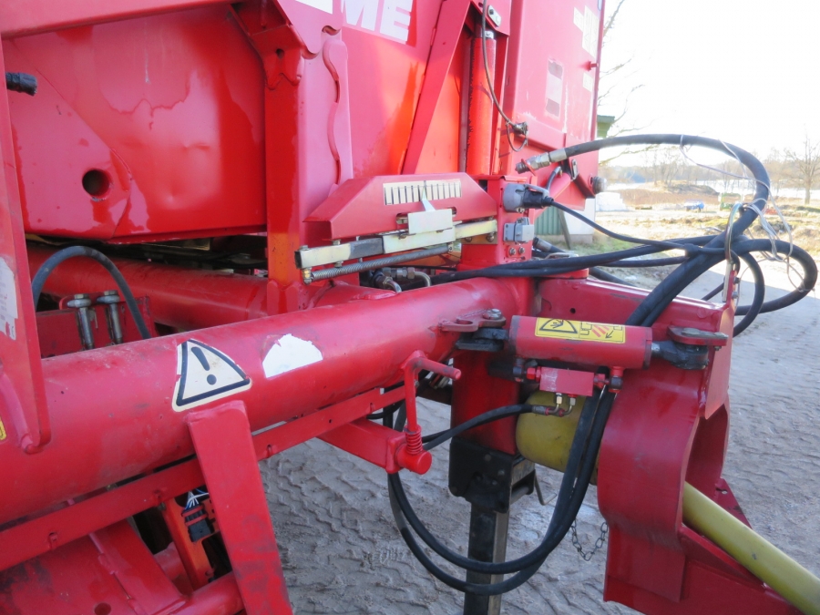 4017 Grimme SE 75-40 potato harvester