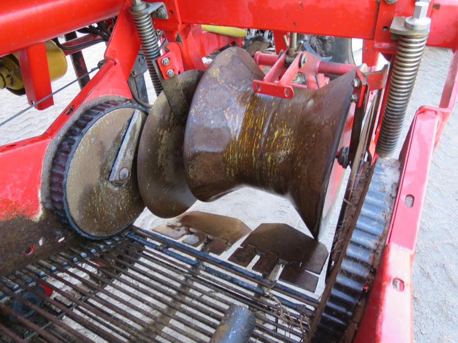 4017 Grimme SE 75-40 potato harvester