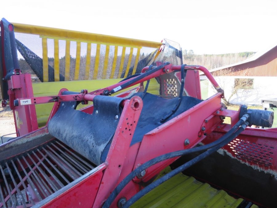 4017 Grimme SE 75-40 potato harvester