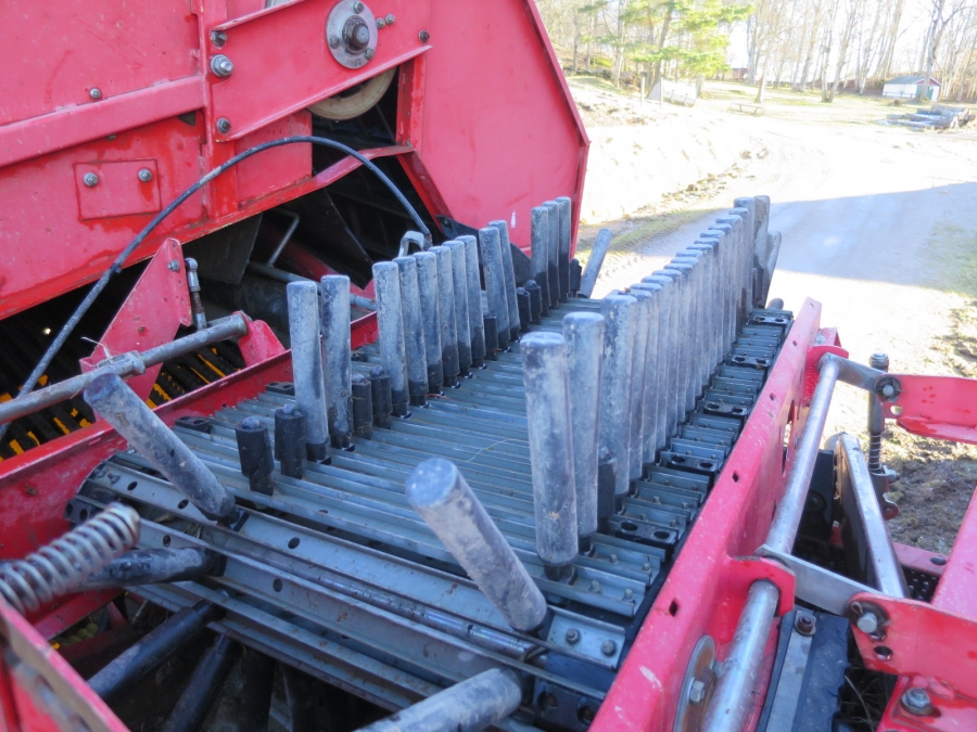 4017 Grimme SE 75-40 potato harvester