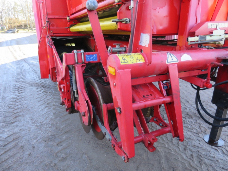 4017 Grimme SE 75-40 potato harvester