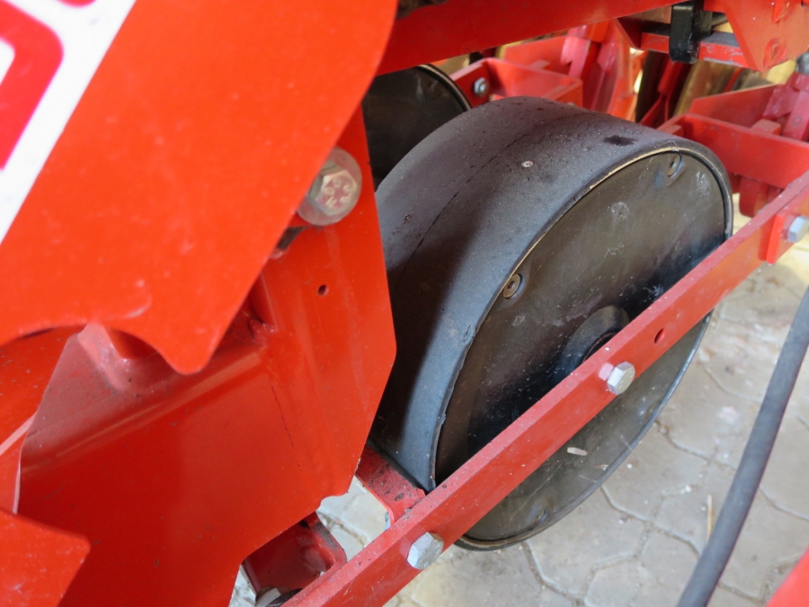 4035 Gaspardo onion seeder / vegetable seeder pneumatic 7 row