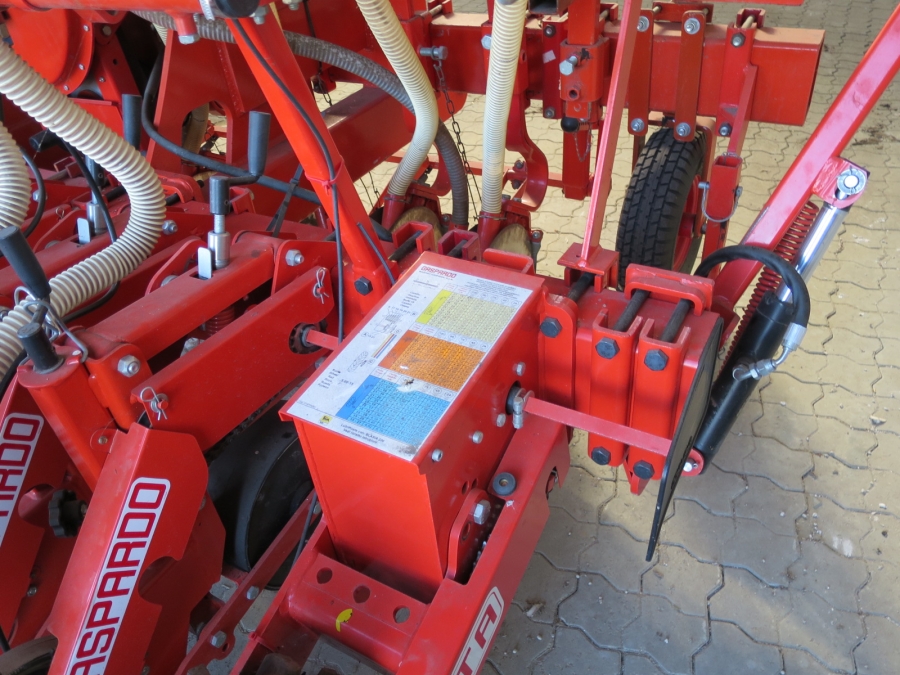 4035 Gaspardo onion seeder / vegetable seeder pneumatic 7 row