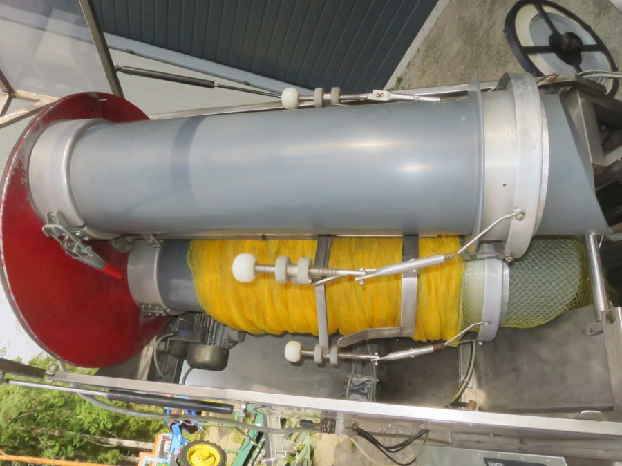 4038 Saclark TK16 net bagger with Newtec printe