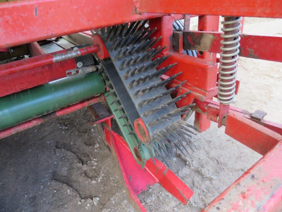4065 Koningsplanter Konings 4 row potato planter