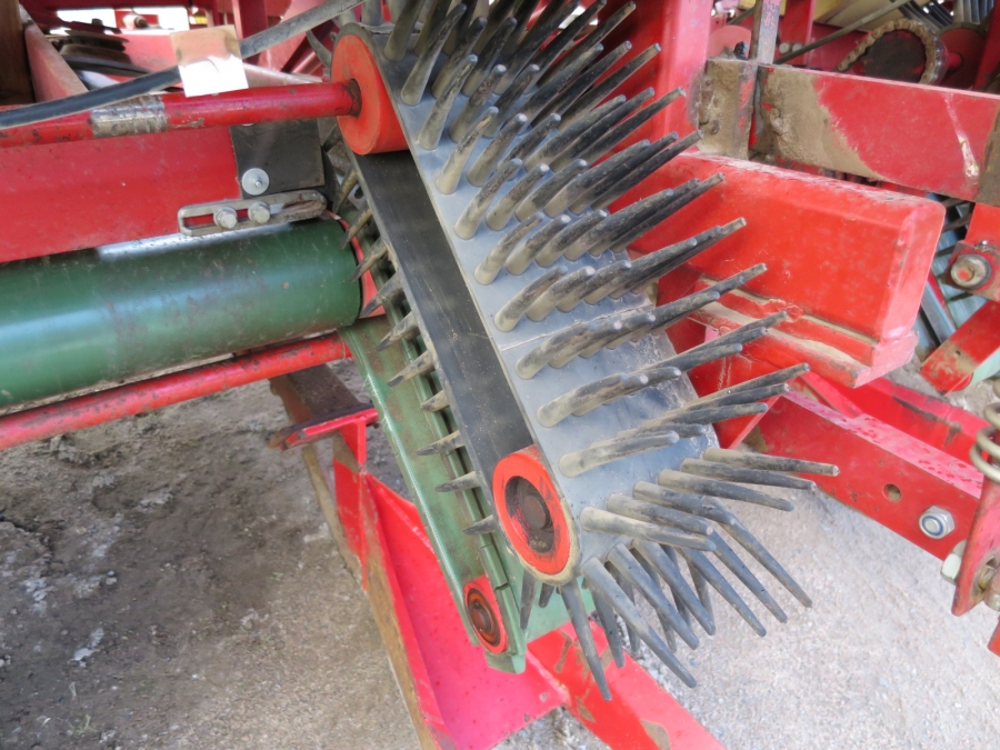 4065 Koningsplanter Konings 4 row potato planter